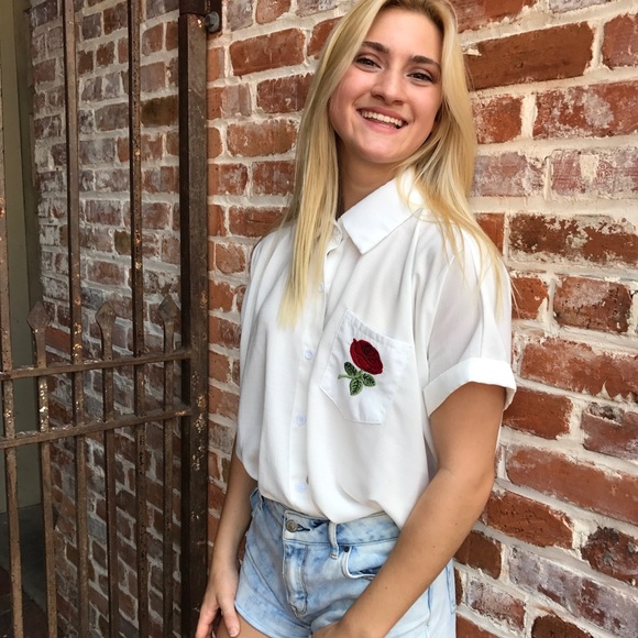 White Collard Top with Rose Embroidered - Picture 6 of 6